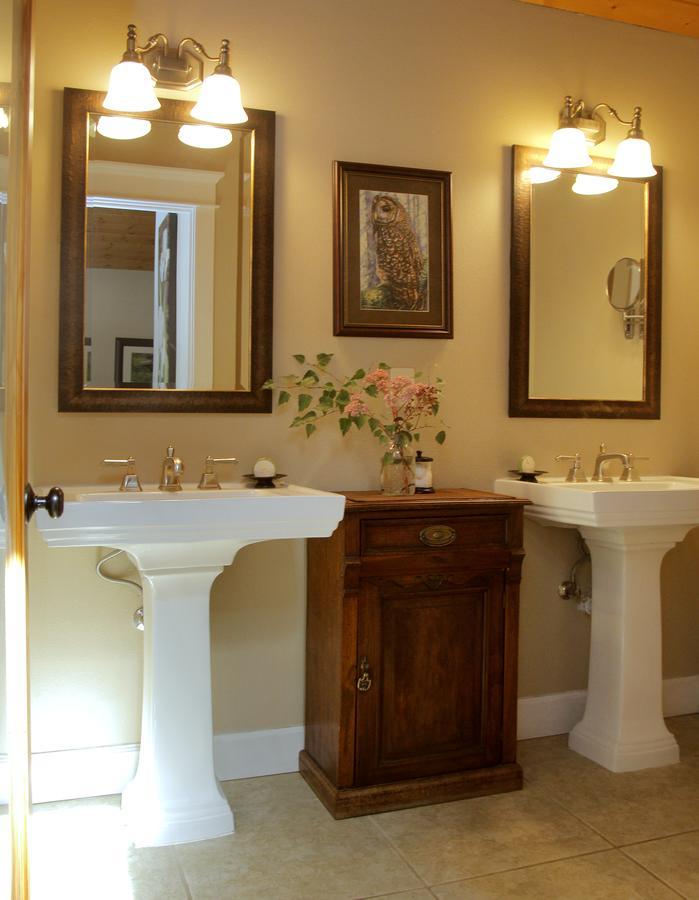 Coho Cottages Willow Creek Екстер'єр фото