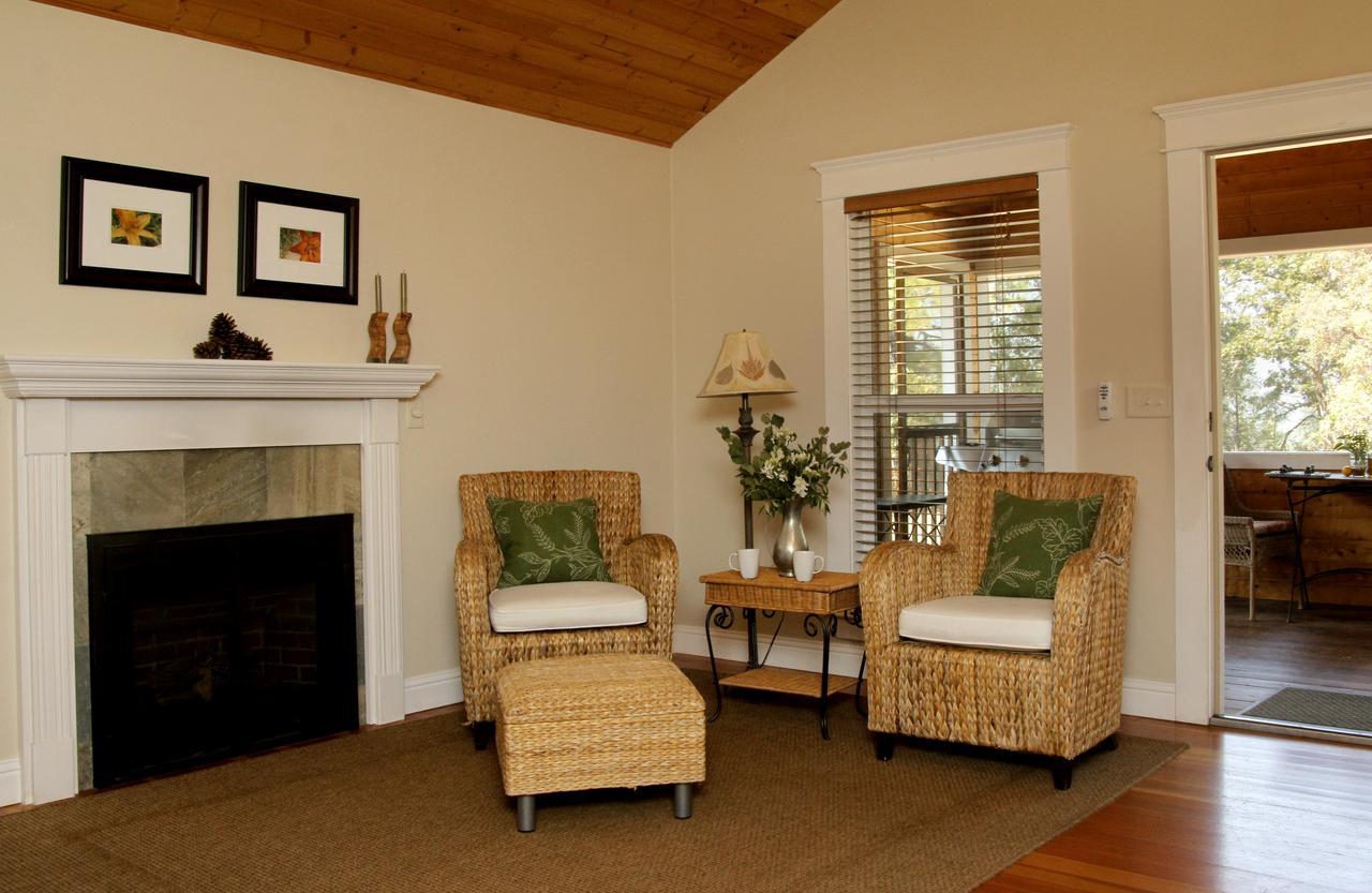 Coho Cottages Willow Creek Екстер'єр фото